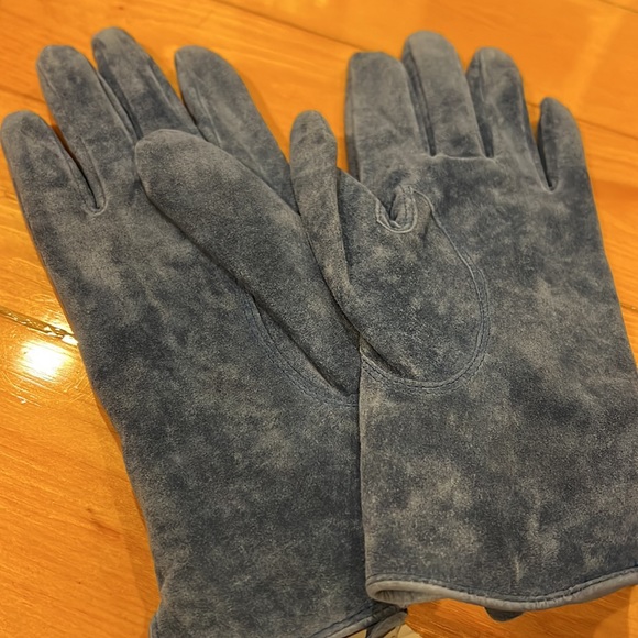 NWT Coldwater Creek Suede Gloves - Picture 3 of 4